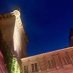 Apartment Chez Vous A Uzes, Heated Pool, Garden, Historic Centre *