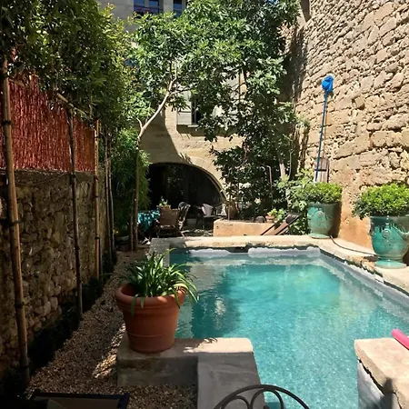Chez Vous A Uzes, Heated Pool, Garden, Historic Centre * Uzès