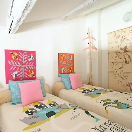 Chez Vous A Uzes, Heated Pool, Garden, Historic Centre *